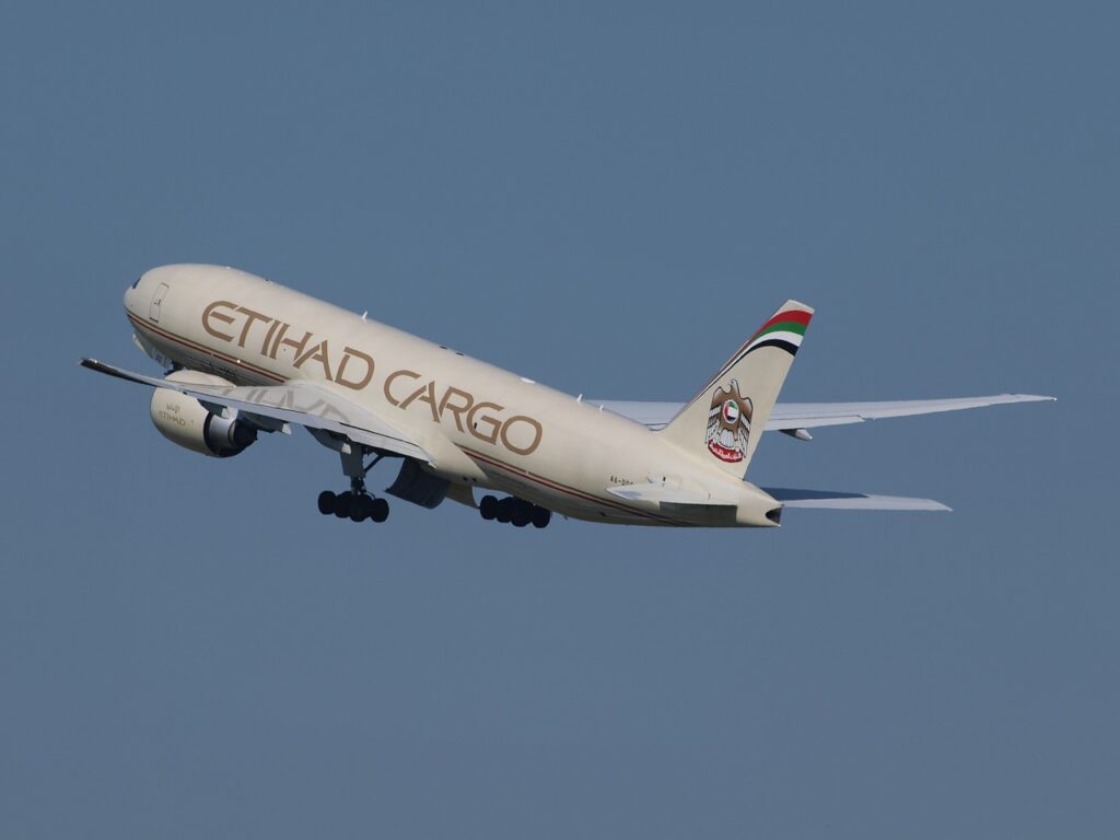 etihad airways, boeing 777, cargo-867760.jpg